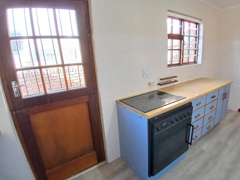 2 Bedroom Property for Sale in Stilbaai Wes Western Cape